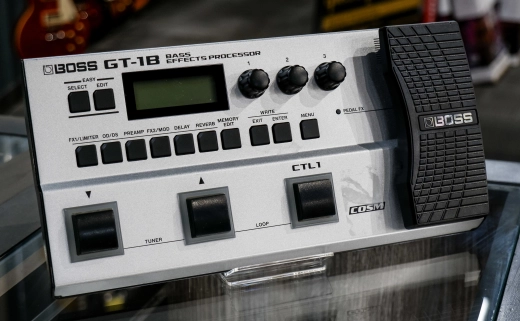 BOSS - GT-1B Bass Multi Effects Processor